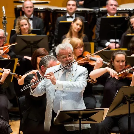 شقة Troy Self Catering Village Ireland