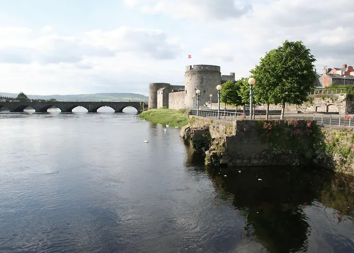 Troy Self Catering Village Ireland * Limerick Junction